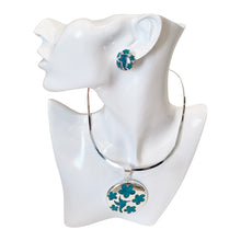 Load image into Gallery viewer, 925 Sterling Silver Bird & Floral Round Pendant Jewelry Set