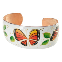 Load image into Gallery viewer, Butterfly White Pearl Bracelet