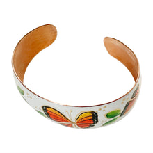 Load image into Gallery viewer, Butterfly White Pearl Bracelet