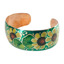 Load image into Gallery viewer, Daisy Green Copper Bracelet