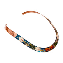 Load image into Gallery viewer, Mexican White Floral & Butterfly Copper Choker